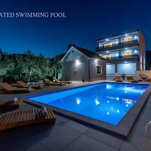 Dalmata Apartment Trogir