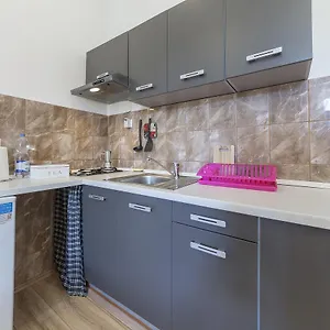 Zona Apartment Pula